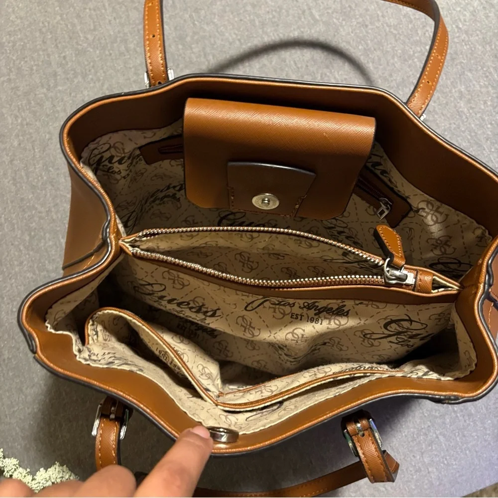 Guess Tan Tote Bag with Structured Design